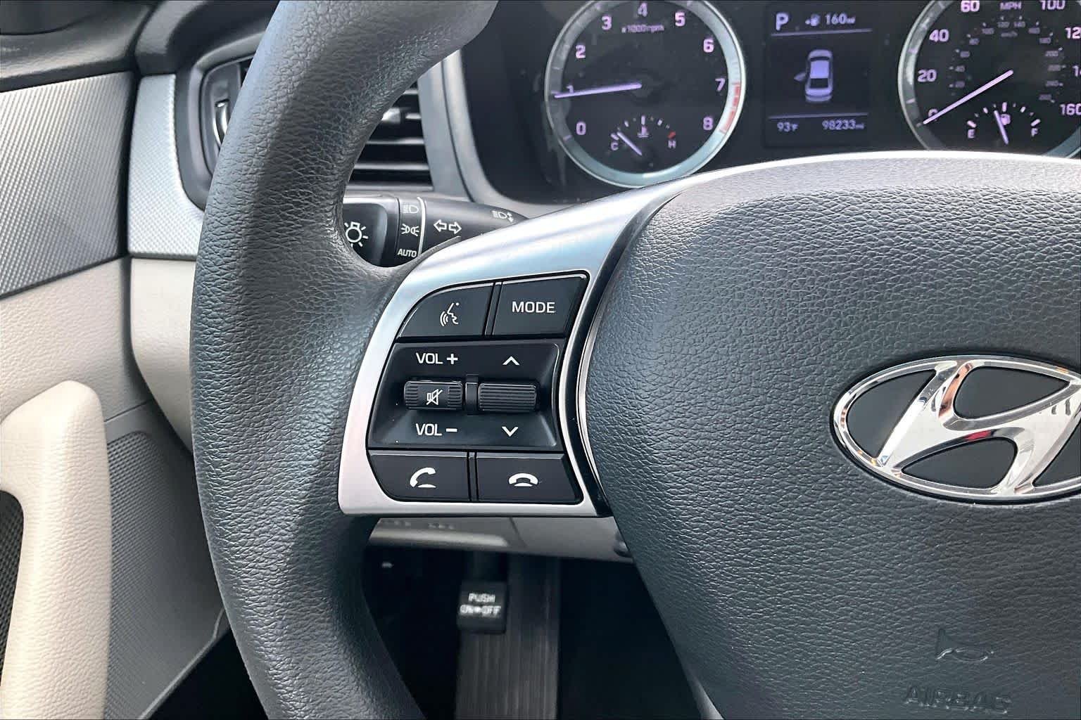 Used 2019 Phantom Black Hyundai SE image 22