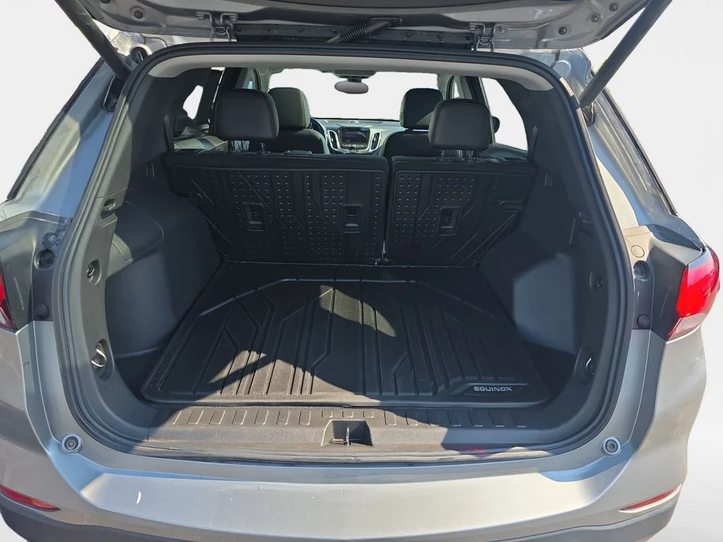 Used 2023 Sterling Gray Metallic Chevrolet Premier image 23