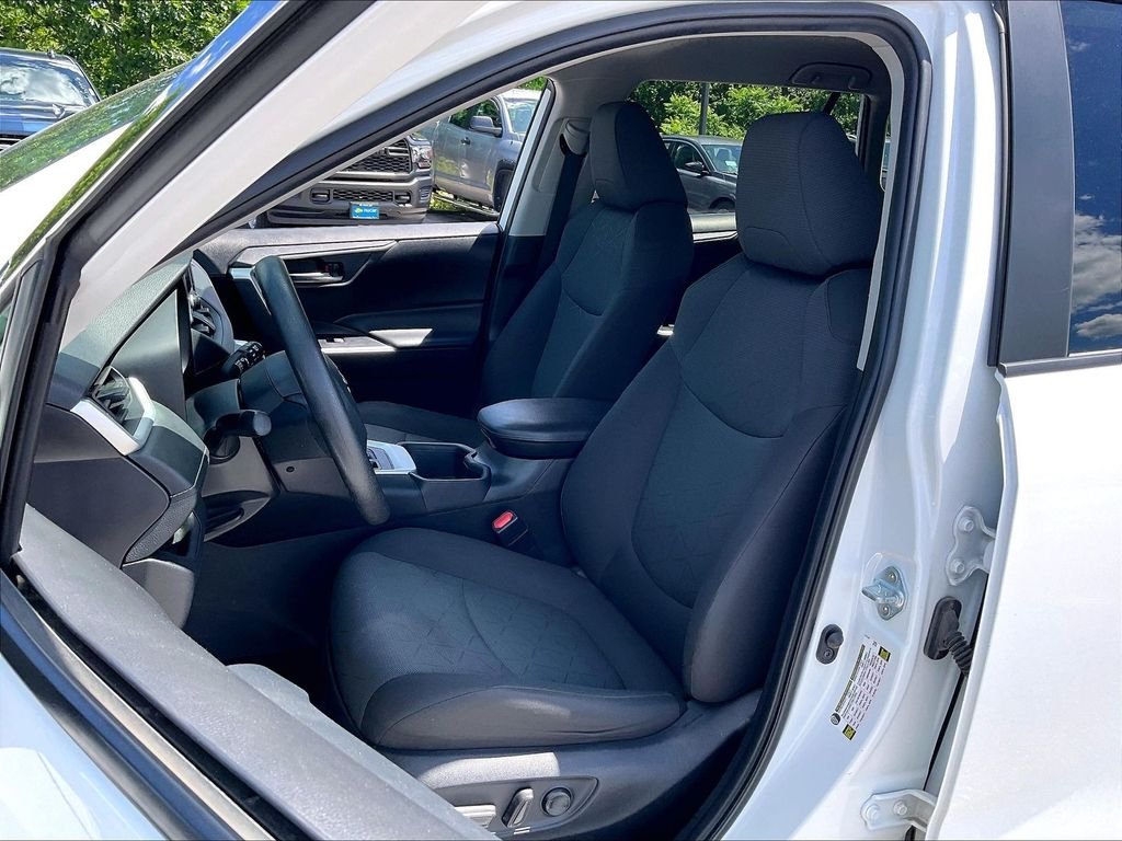 Used 2024 Ice Toyota XLE image 9