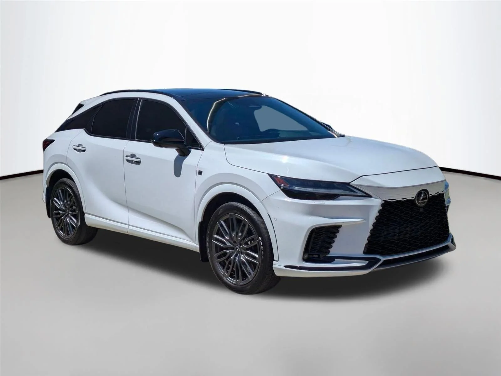 Used 2023 Ultra White Lexus RX 500h F SPORT Performance image 3