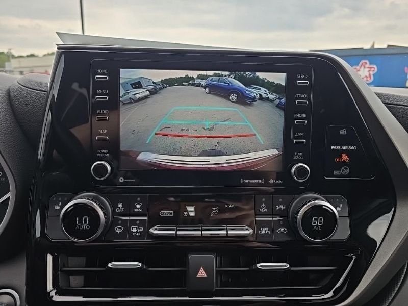 Used 2020 Red Toyota XLE image 16