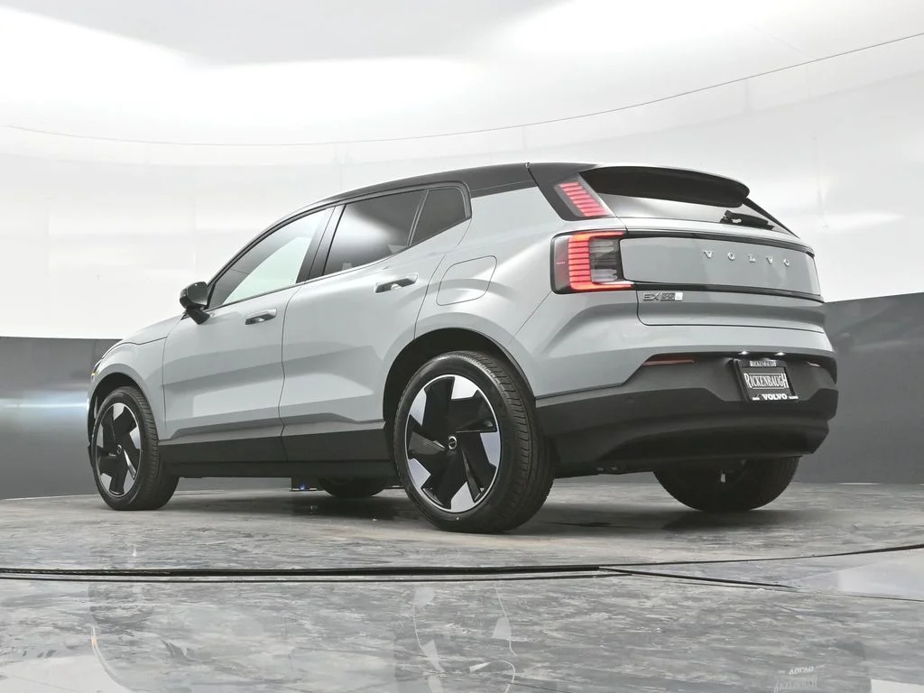 New 2026 Vapour Grey Volvo Twin Motor Performance Plus image 21