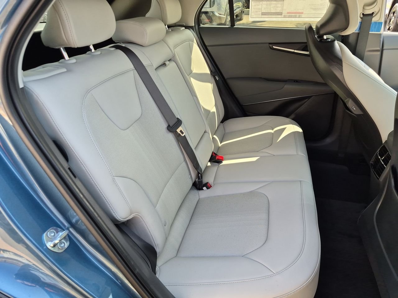 New 2026 Mineral Blue Kia EX image 27
