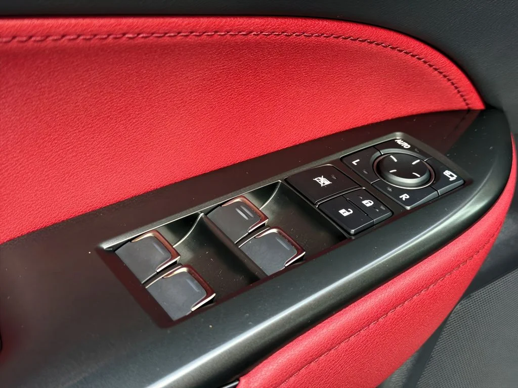 Used 2022 Atomic Silver Lexus Luxury image 11