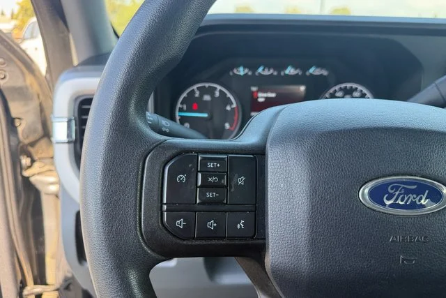Used 2025 Gray Ford XLT image 22