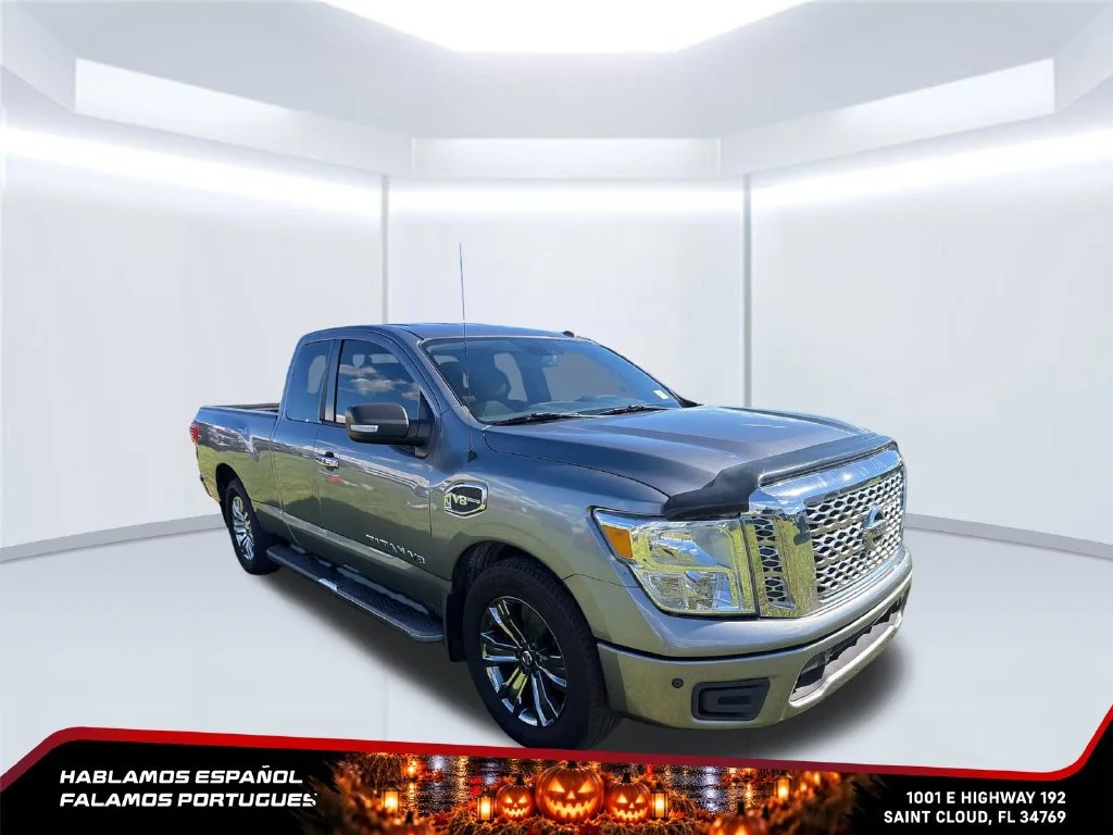 Used 2017  Nissan SV image 7