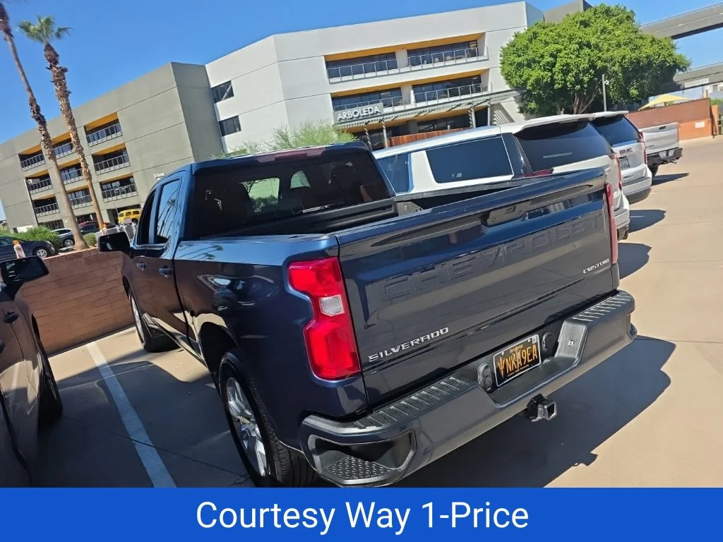 Used 2021 Blue Chevrolet Custom image 7