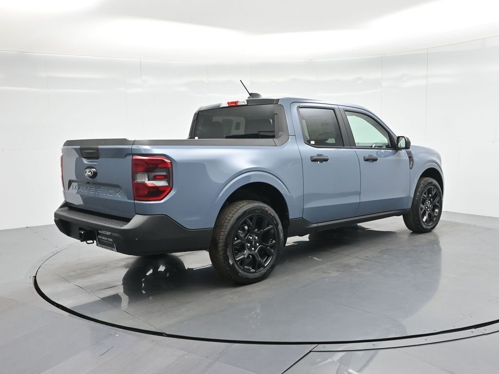 New 2025 Azure Gray Metallic Tri-Coat Ford XLT image 22