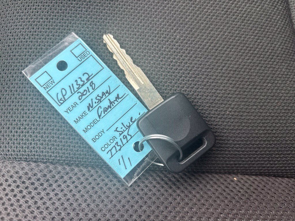 Used 2018 Silver Nissan S image 27