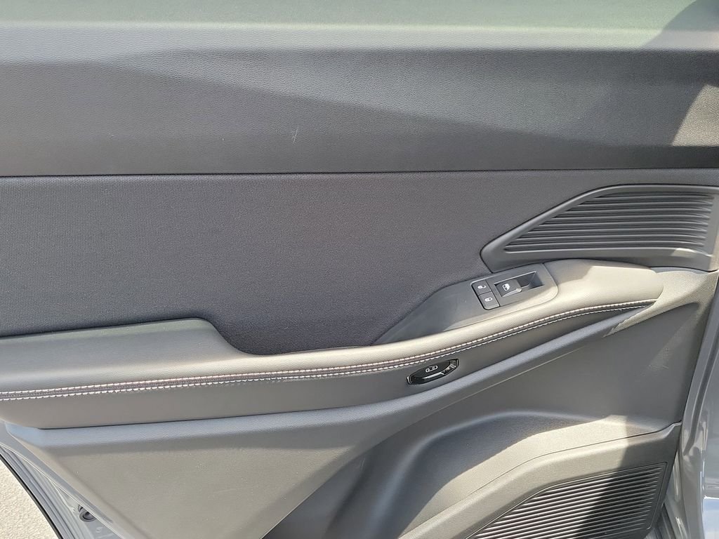 New 2026 Sting-Gray Clear-Coat Exterior Paint Jeep Laredo image 11