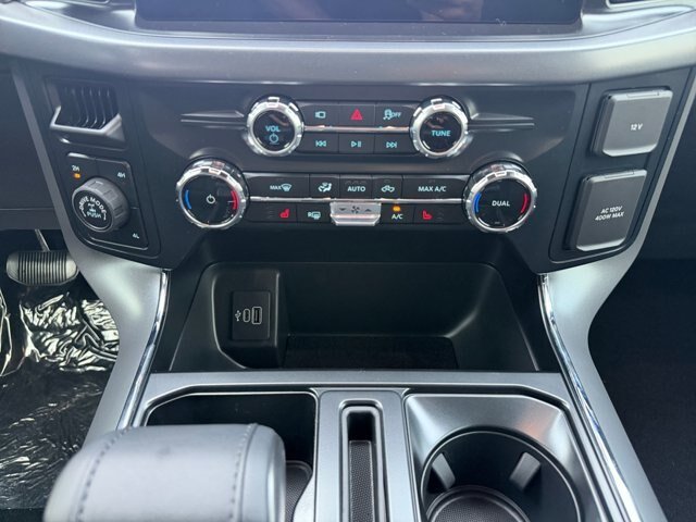 New 2026 Carbonized Gray Metallic Ford XLT image 23