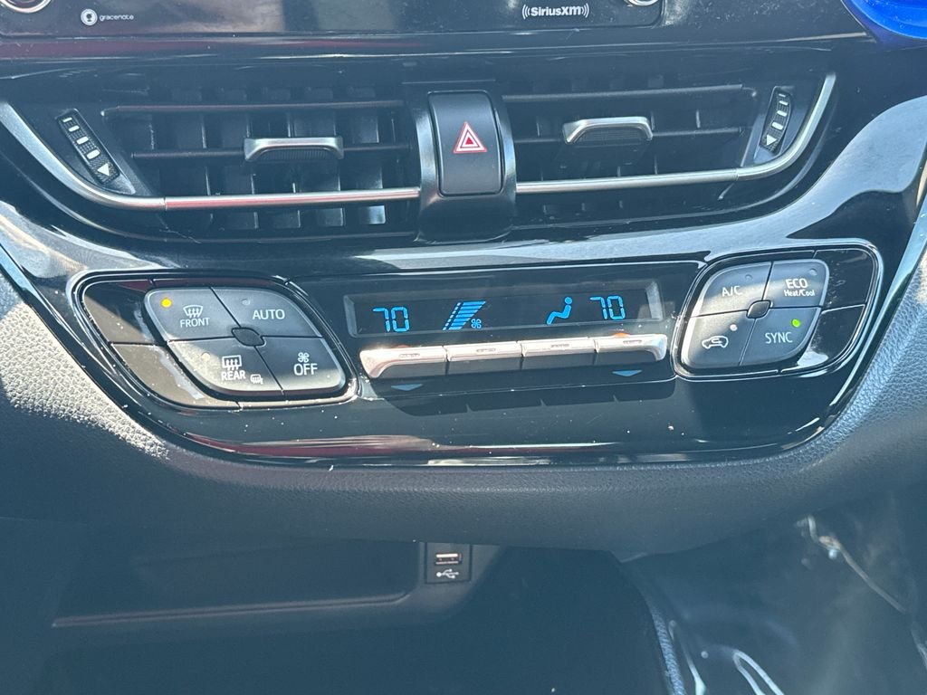Certified Used 2020 White Toyota XLE image 24