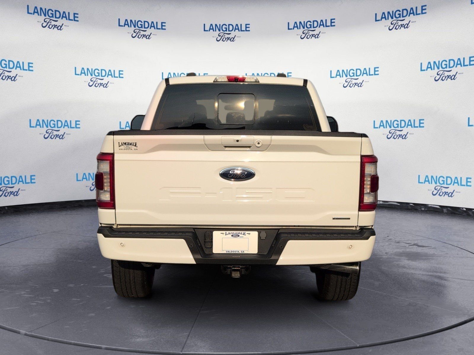 Used 2023 Oxford White Ford Lariat image 8