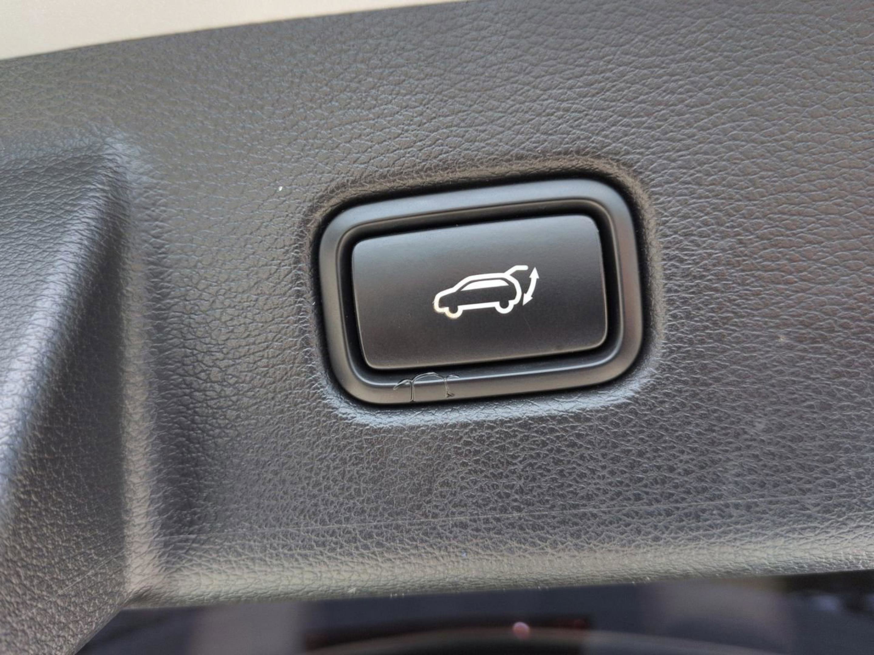 Certified Used 2022 Wolf Gray Kia SX image 11