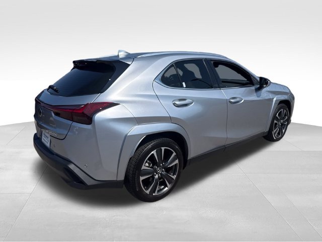 Used 2025 Silver Lexus 300h Premium image 5