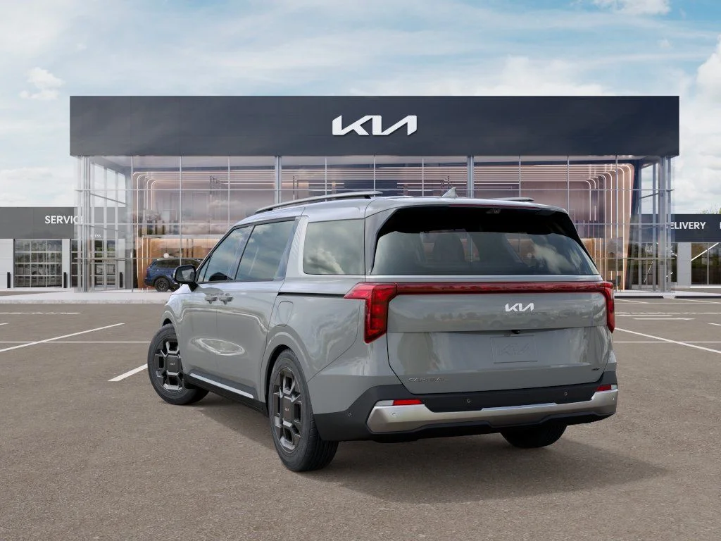 New 2027 Silver Kia SX image 4