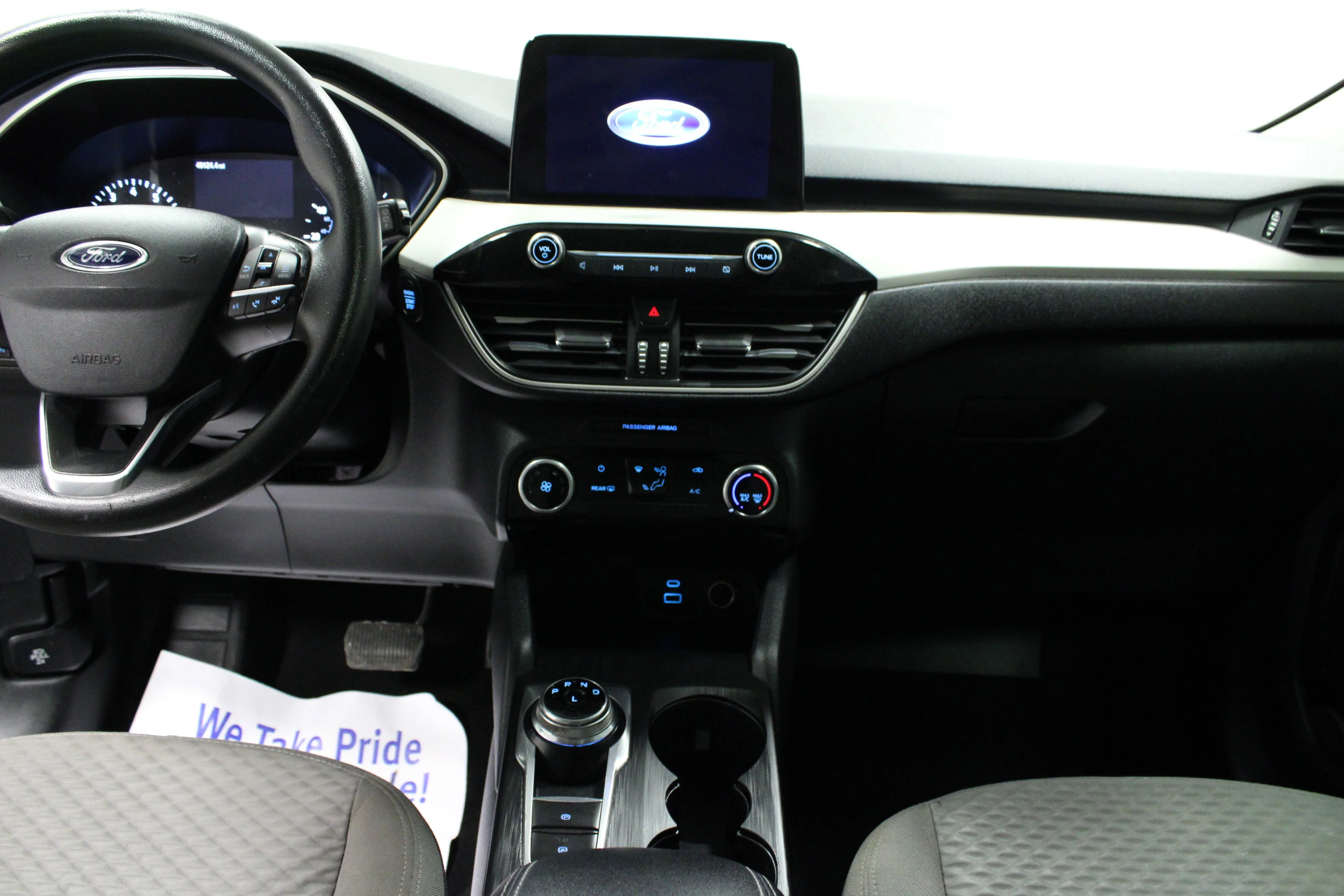 Used 2021 Gray Metallic Ford SE image 18