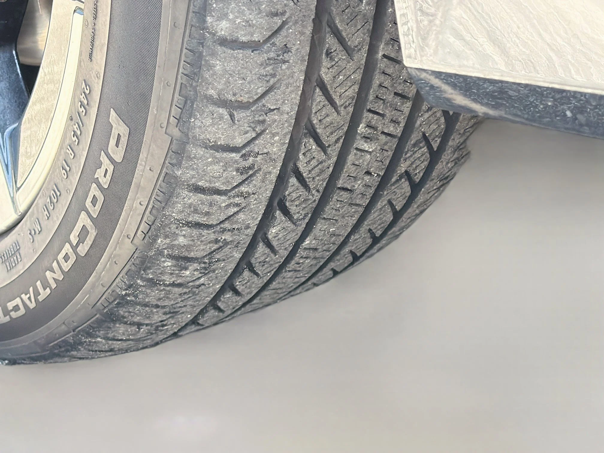 Used 2024 Mineral White Metallic BMW xDrive28i image 42