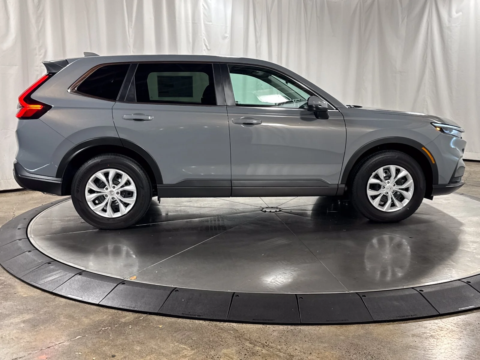 New 2026 Urban Gray Pearl Honda LX image 6