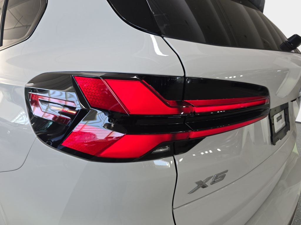 New 2026 Alpine White BMW xDrive50e image 22