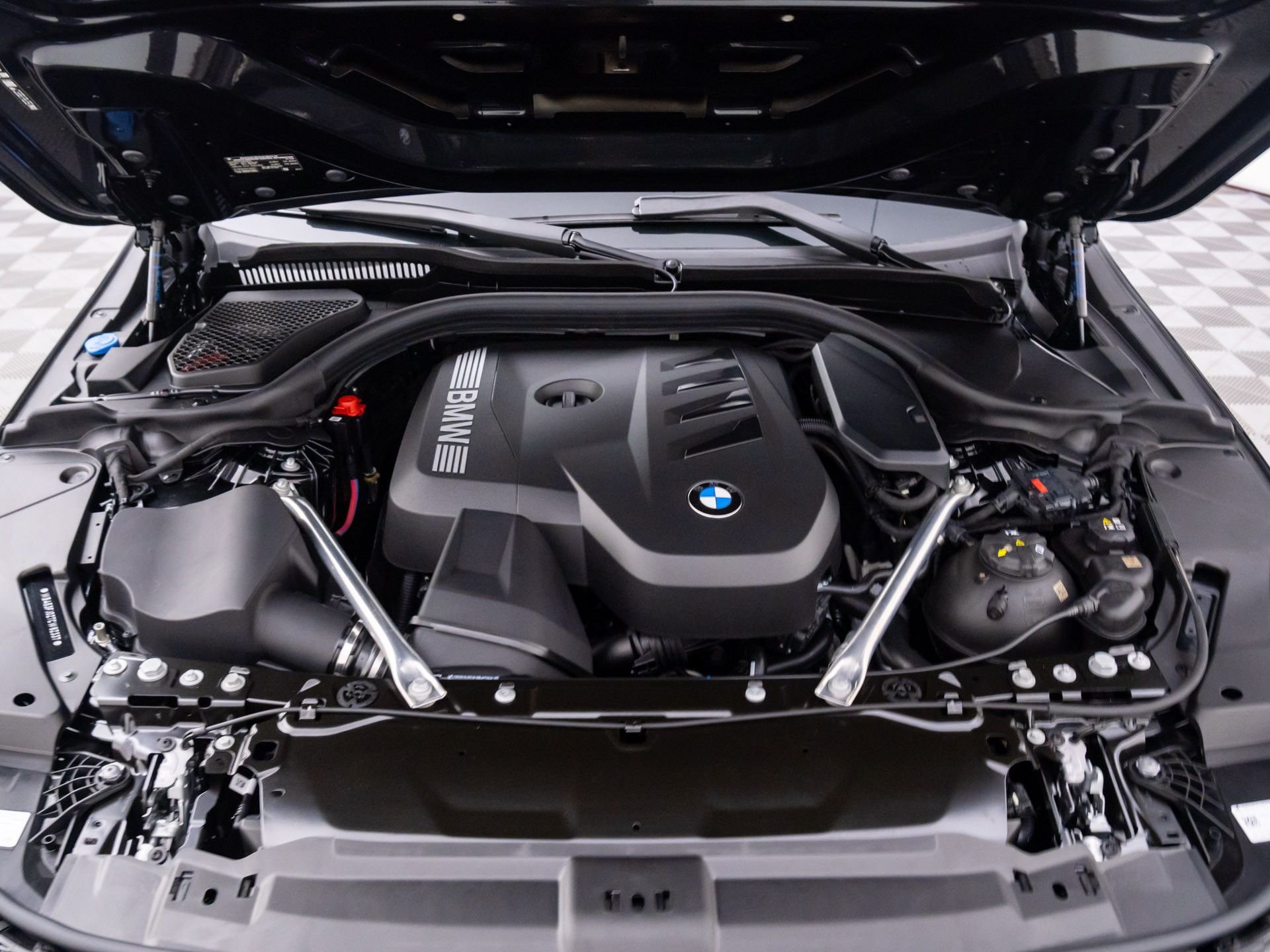 New 2026 Black Sapphire Metallic BMW 530i xDrive image 29