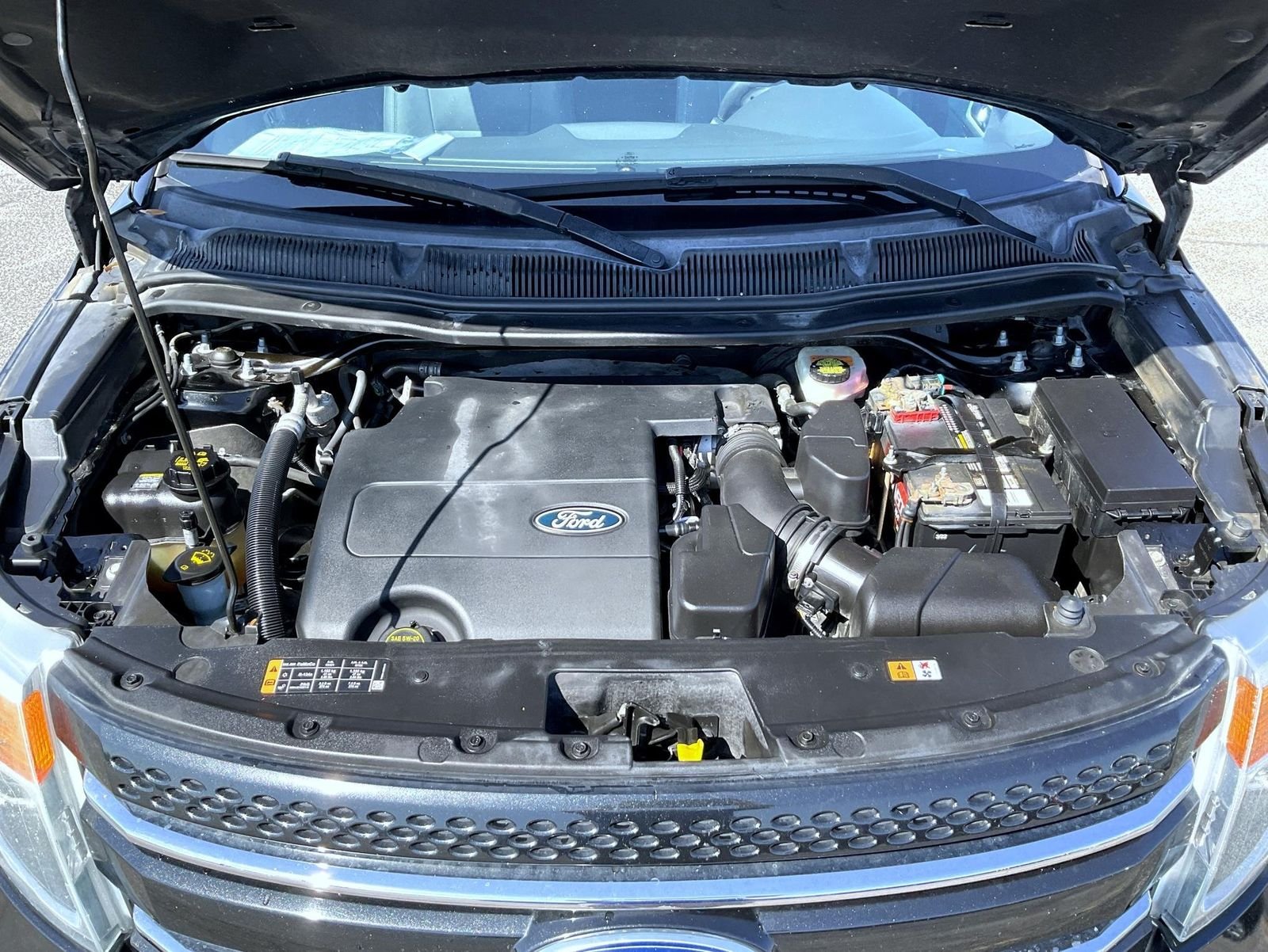 Used 2015 Black Ford Limited image 25
