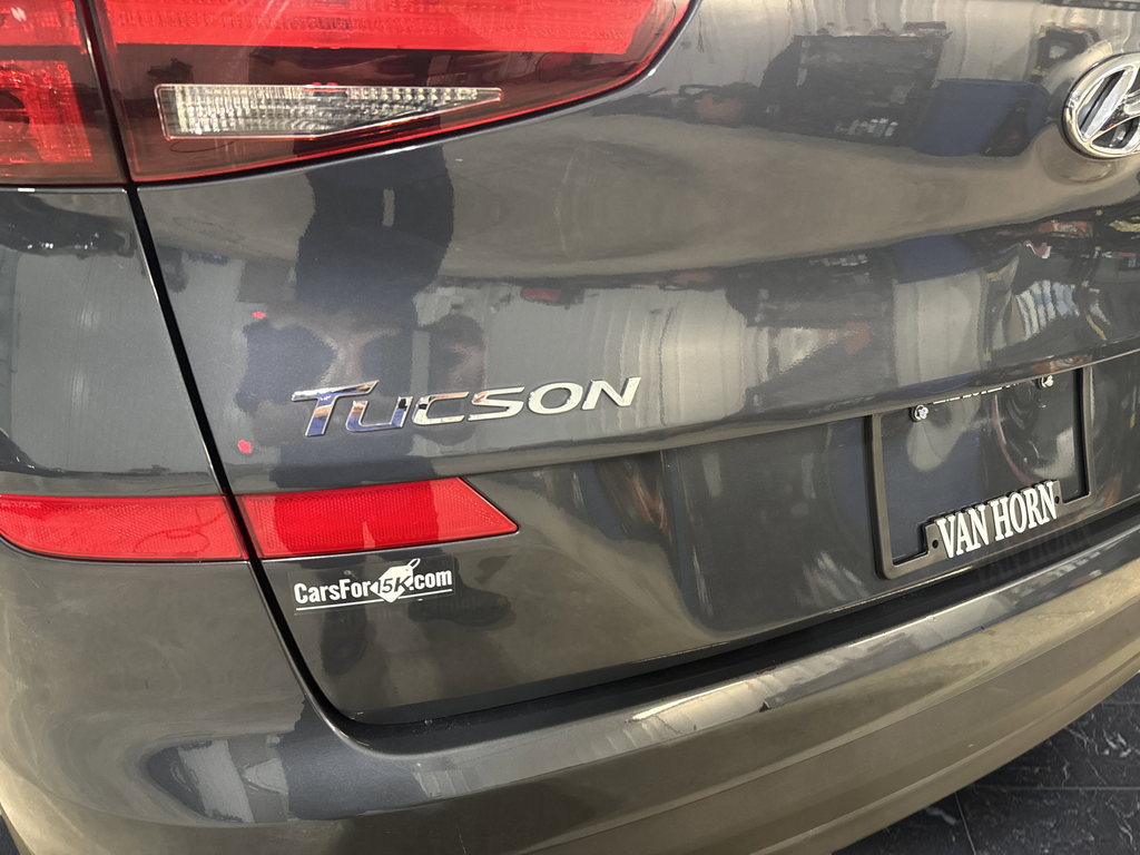 Used 2020 Blue Hyundai Value image 30