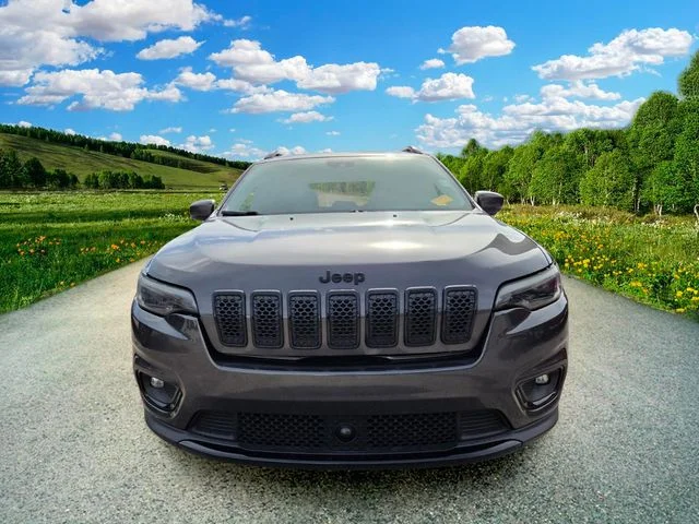 Used 2020 Gray Jeep Latitude Plus image 2