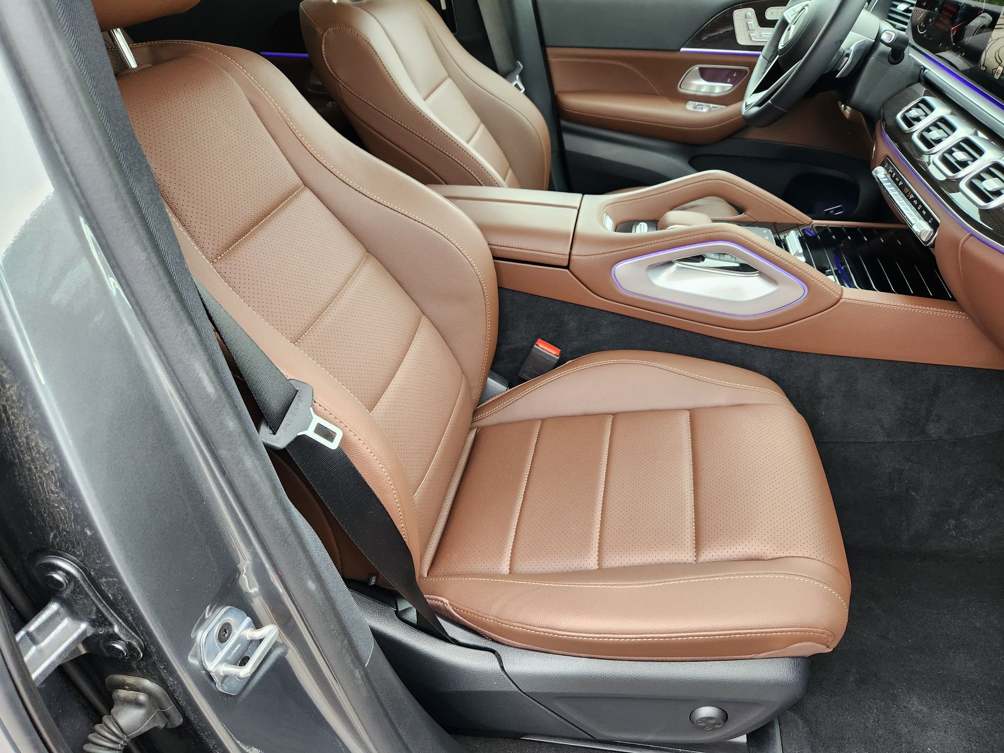 Certified Used 2026 Selenite Grey Metallic Mercedes-Benz 450 4MATIC® image 18