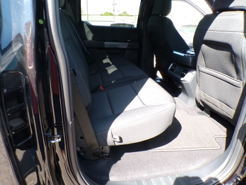 New 2026 Agate Black Metallic Ford XLT image 33