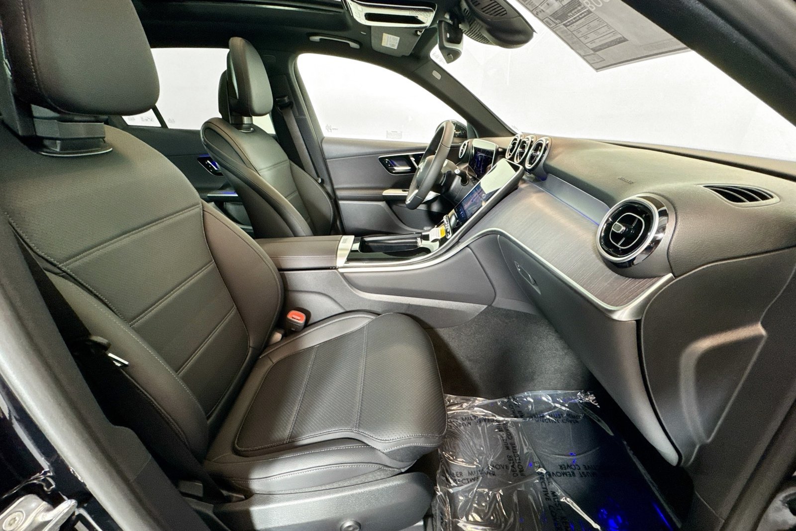 New 2026 Black Mercedes-Benz GLC 300 image 26