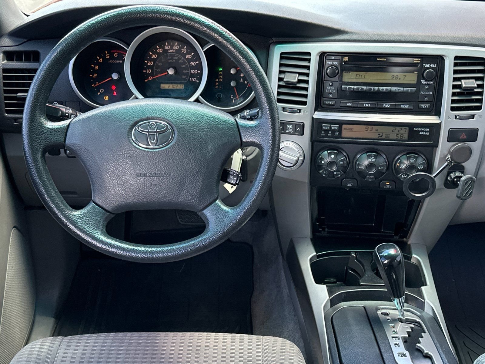Used 2006 Salsa Red Pearl Toyota SR5 image 12