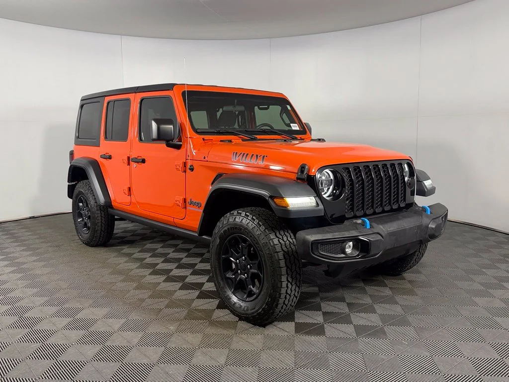 Used 2023  Jeep Willys 4xe image 4