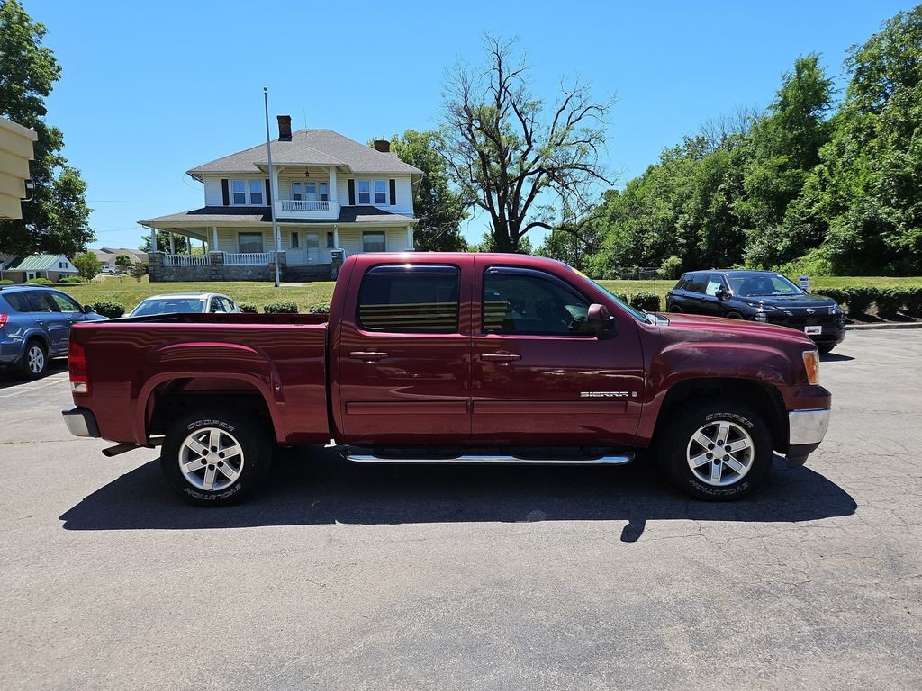 Used 2008 Red GMC SLT image 7