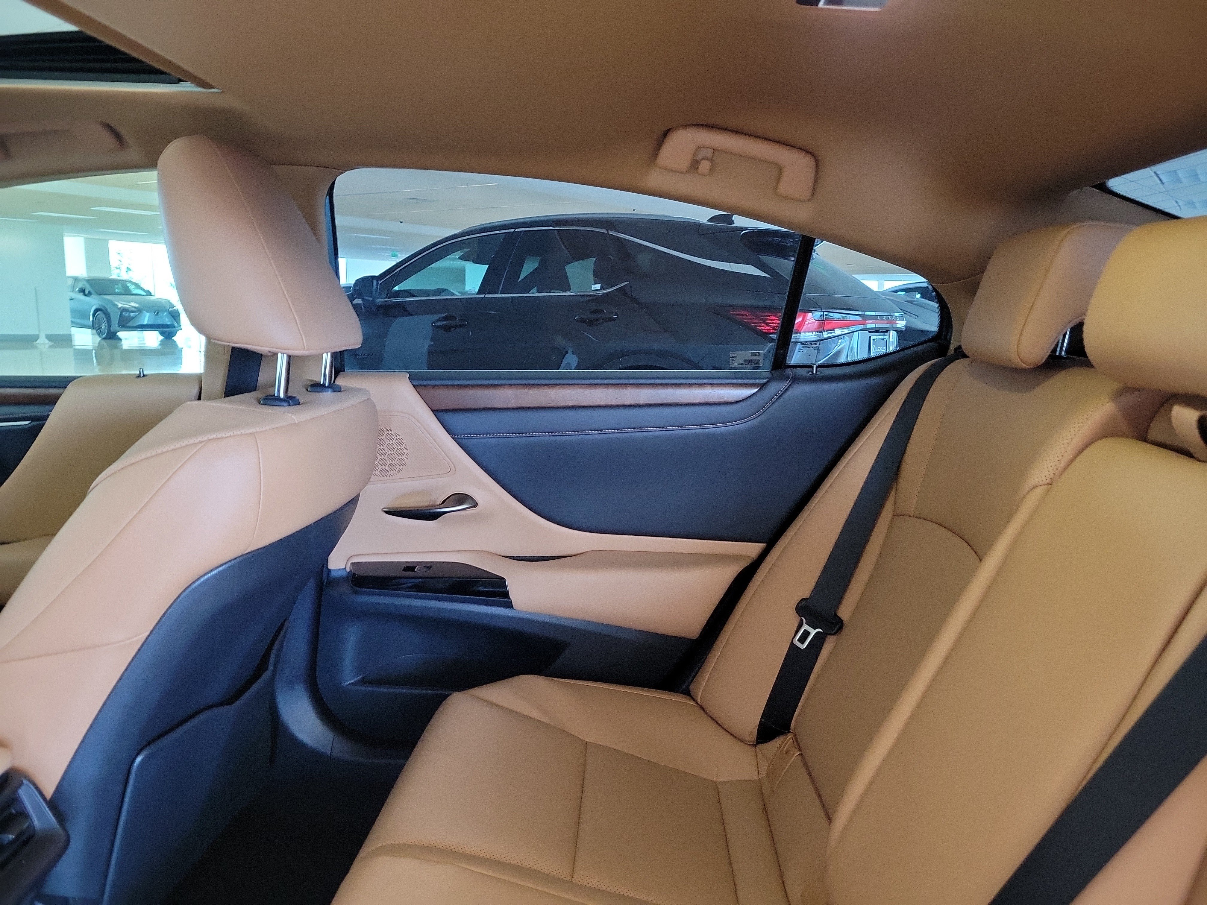 Certified Used 2024 Eminent White Pearl Lexus ES 250 image 16