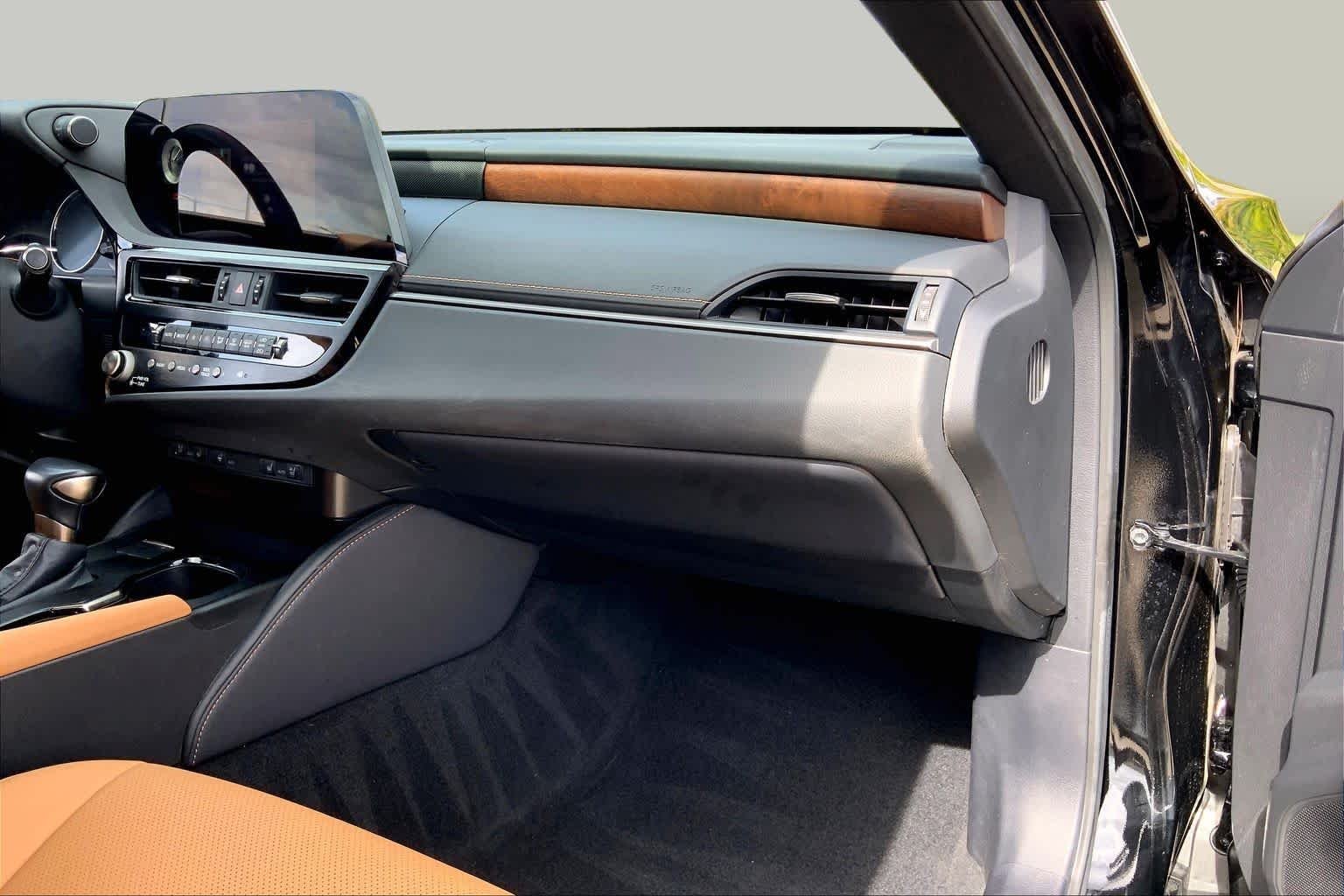 2024 Lexus ES 350 - Photo 29