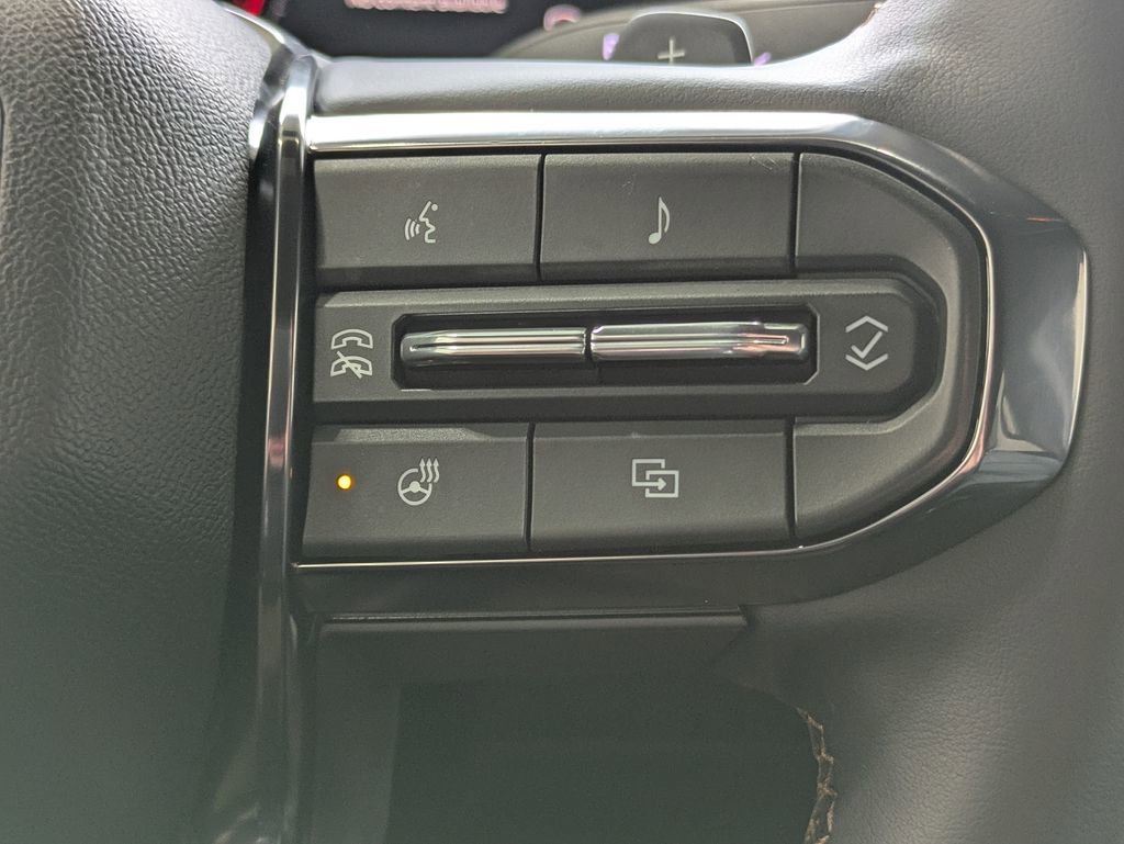 2026 GMC Acadia AT4 - Photo 21