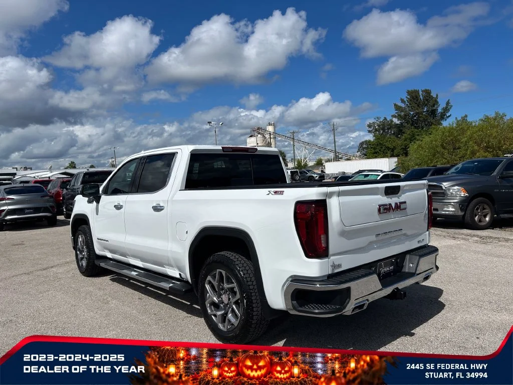 New 2026 Summit White GMC SLT image 5