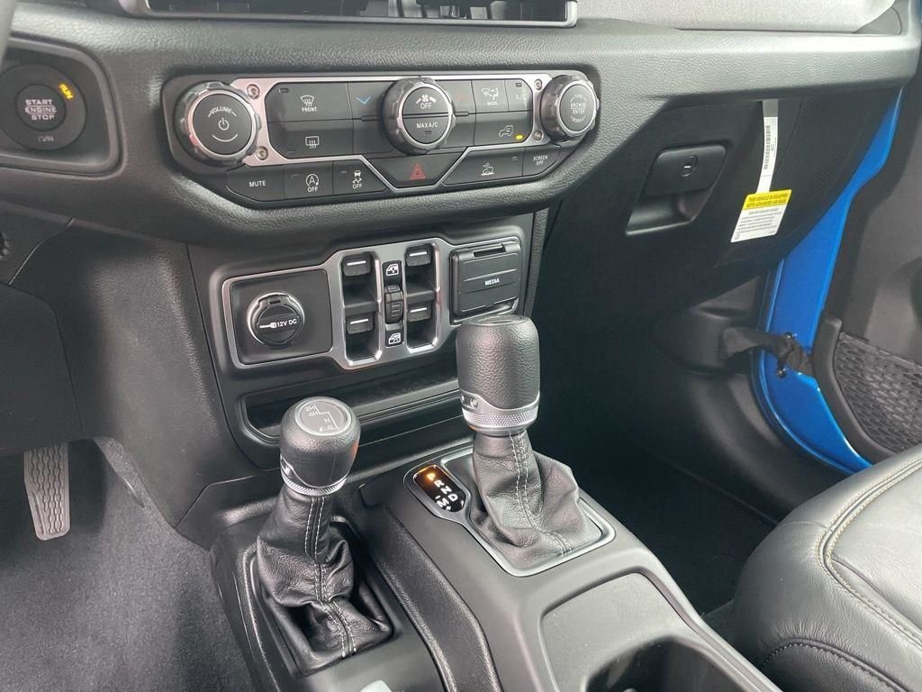 New 2026 Hydro Blue Pearlcoat Jeep Sport S image 27
