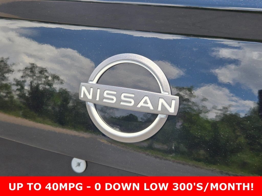 2025 Nissan Versa Sedan SV - Photo 31