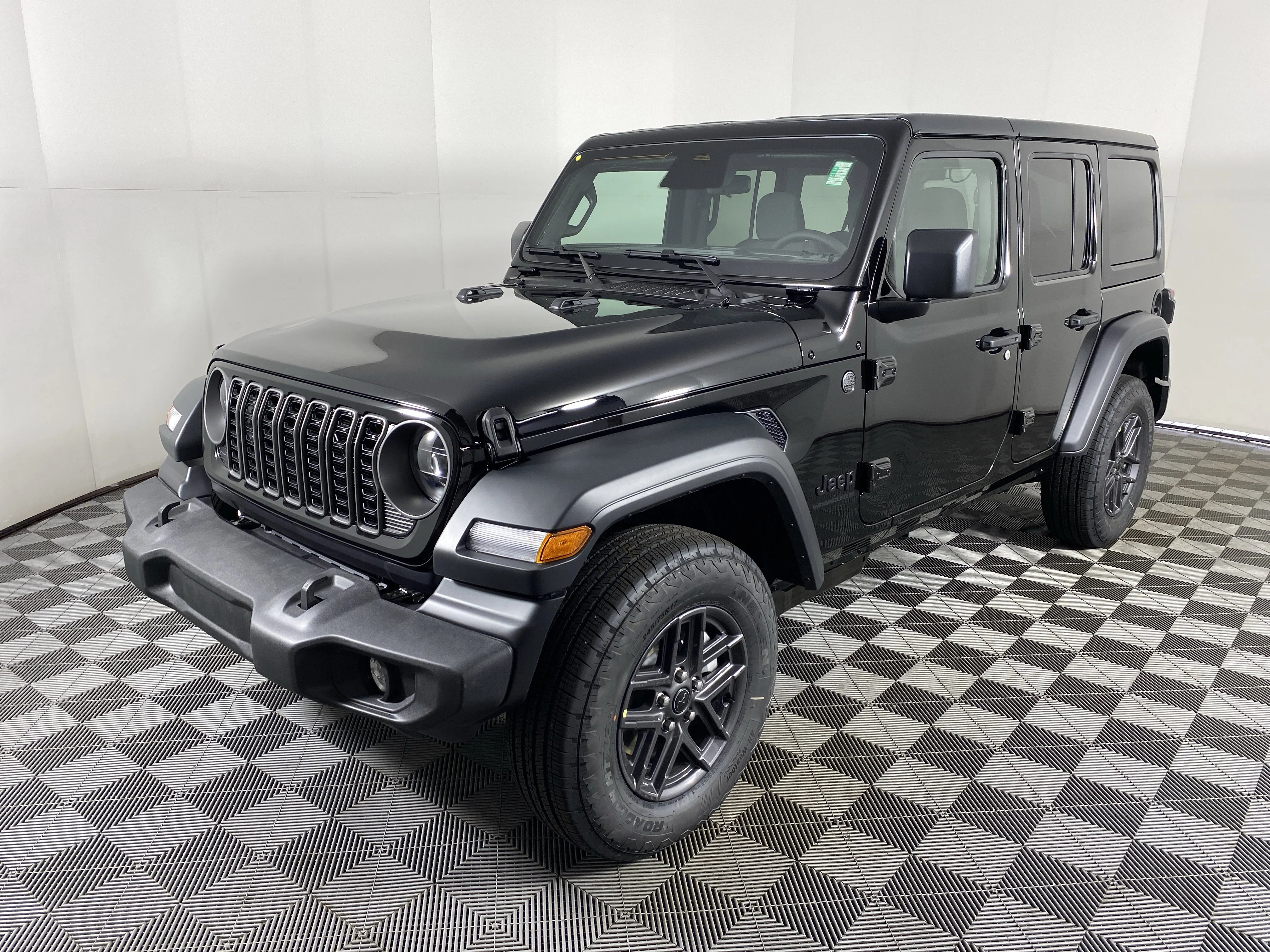 New 2026 Black Clear-Coat Exterior Paint Jeep Sport S image 9