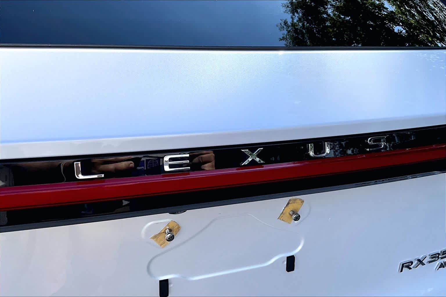Used 2024 Eminent White Pearl Lexus Premium image 31