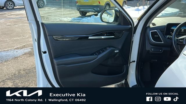 Certified Used 2024 White Kia SX image 8