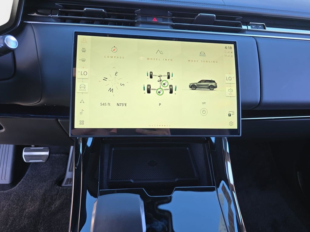 New 2026 Santorini Black LAND ROVER Dynamic SE image 21