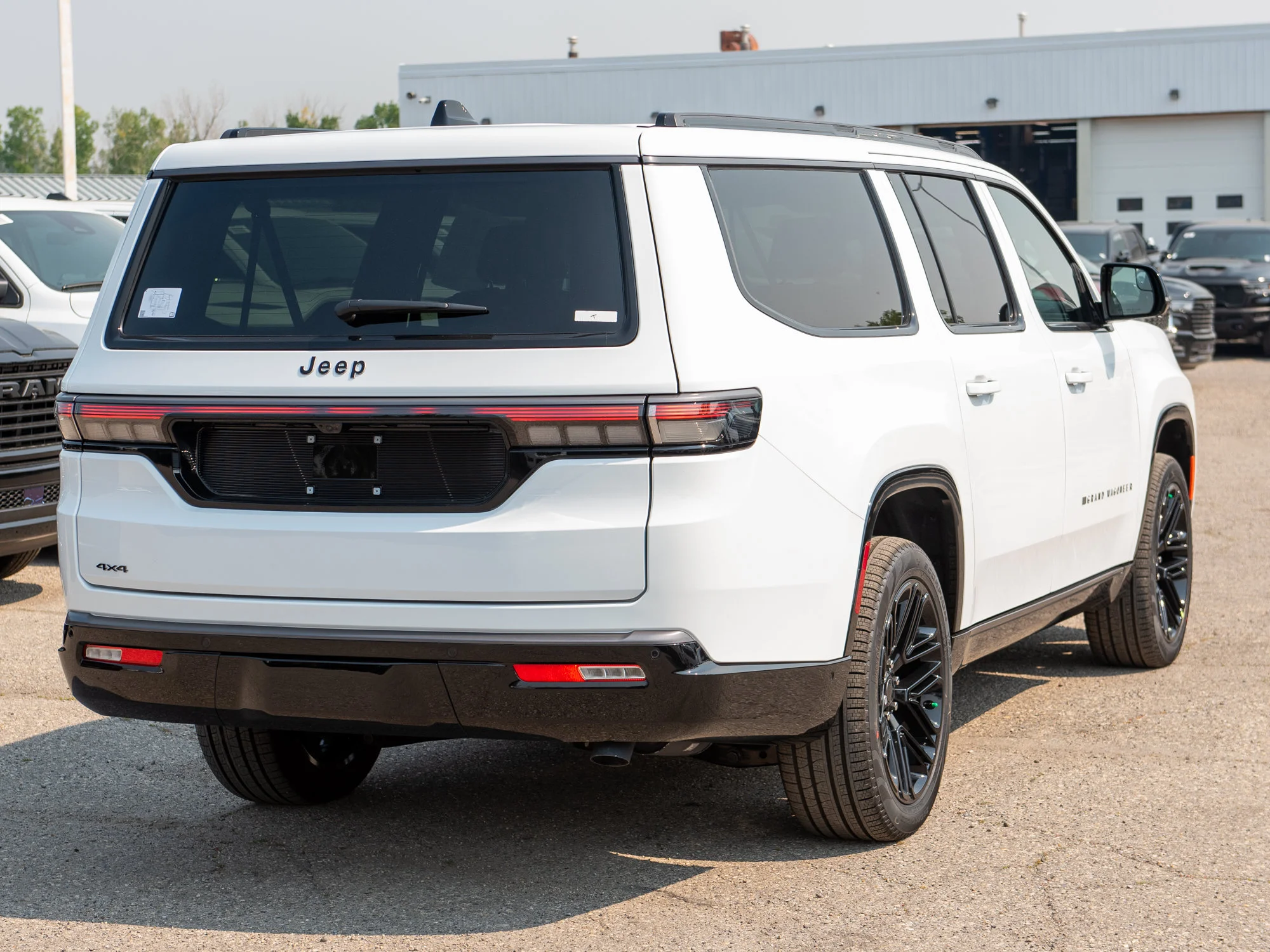 New 2026 White Jeep Limited Reserve* image 7