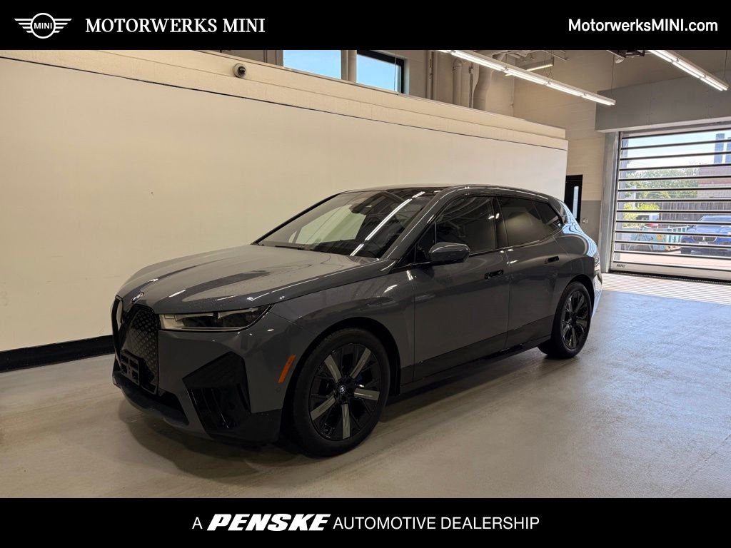 2023 BMW iX xDrive50's photo