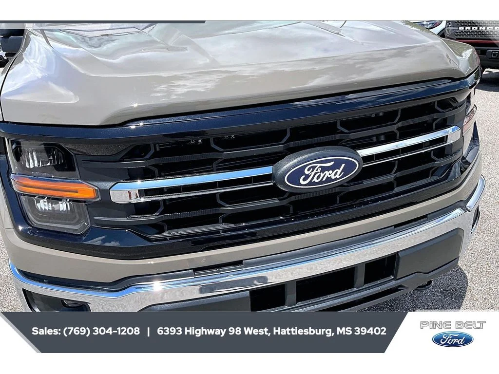 New 2026 Marsh Gray Ford XLT image 22