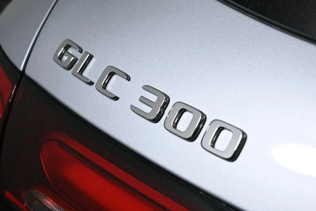 New 2026 Silver Mercedes-Benz GLC 300 image 37
