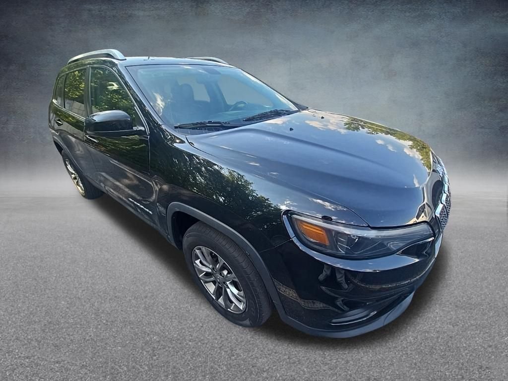 Used 2019 Jeep Cherokee Latitude Plus with VIN 1C4PJMLB0KD334492 for sale in Delaware, OH