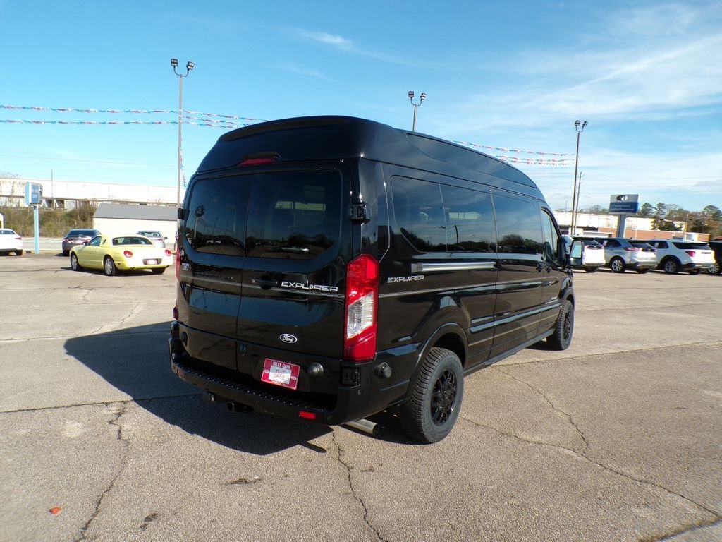 New 2026 Agate Black Metallic Ford Cargo Van image 7